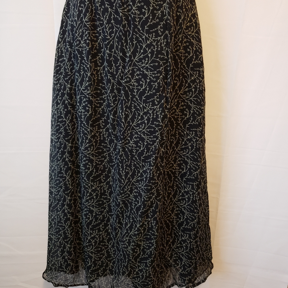 Paul Harris  Design Long Black & White Skit Small‎